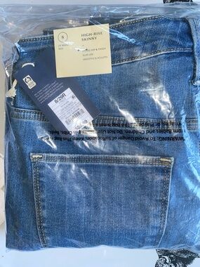 Women's High-Rise Distressed Skinny Jeans - Universal Thread, Size 8/29R